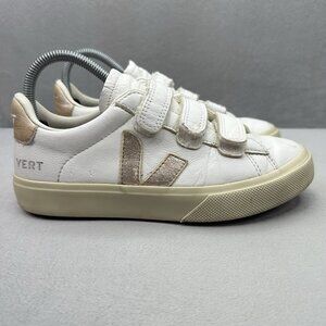 VEJA Recife Womens Size 6 Shoes White / Natural Leather 3-Strap Casual Sneakers